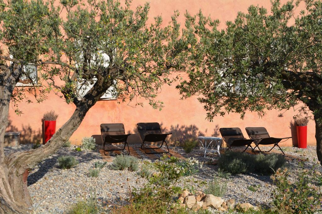 Les Jardins De L'Ermitage Bed & Breakfast Les Salles-sur-Verdon Exterior photo